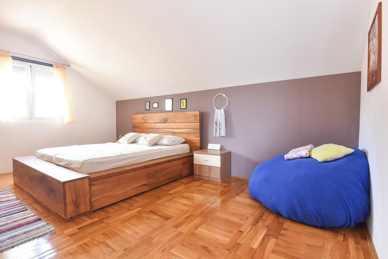 Apartment Larisa Gornji Karin Extérieur photo